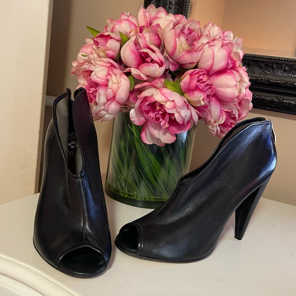 Butter Soft Leather Peep Toe Booties Never Worn